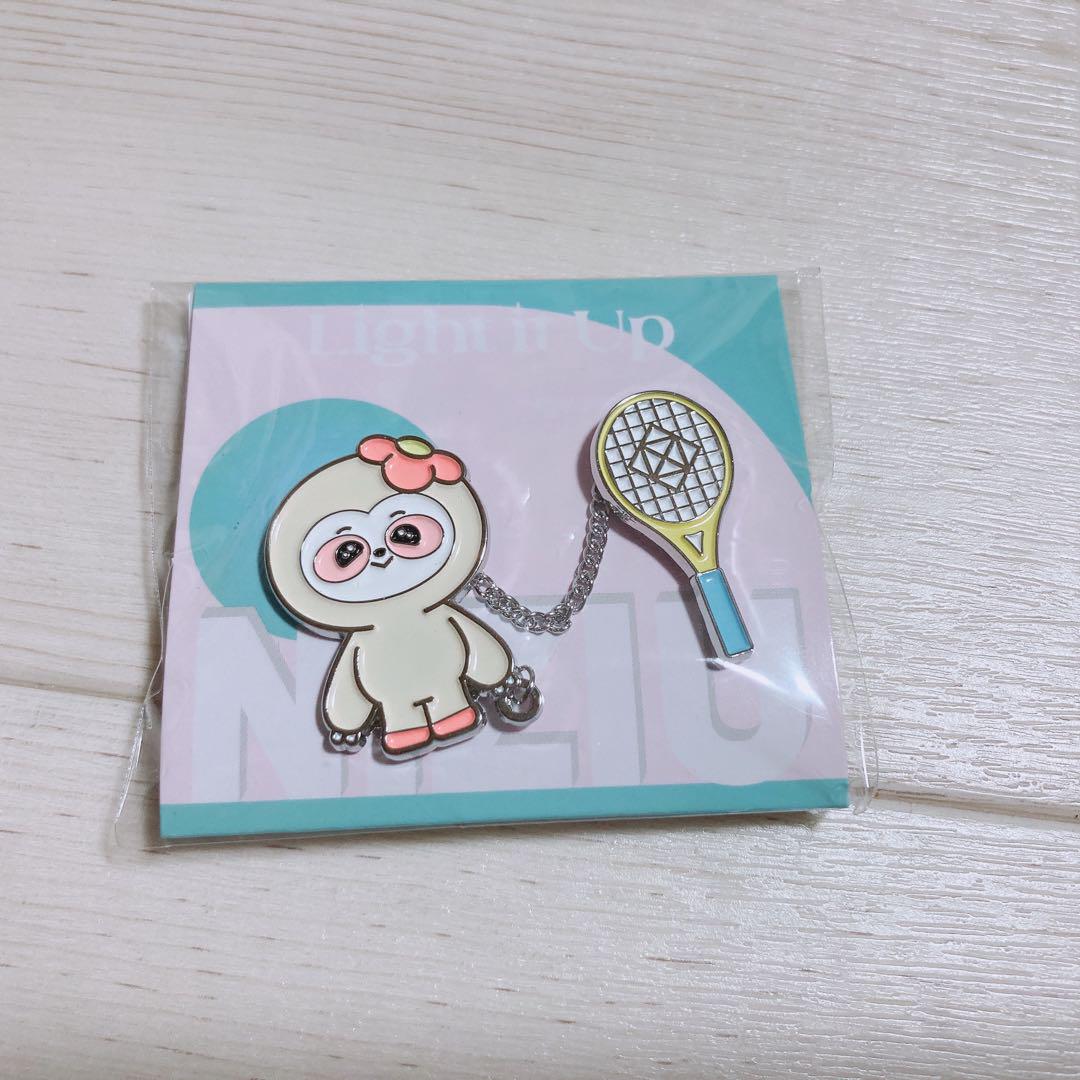 

[USED] NiziU NIZOO Pin Badge ANO Ayaka Tennis Pin Badge