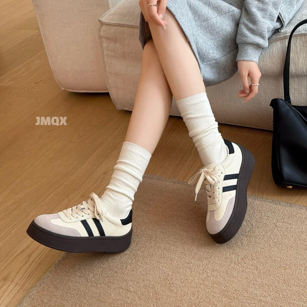 Koreanische Version von Plateau-Freizeit-Board-Schuhen für Damen, Herbst 2025, neu, retro, vielseitig, weiche Sohle, Leder, leichte Sport-Trainingsschuhe