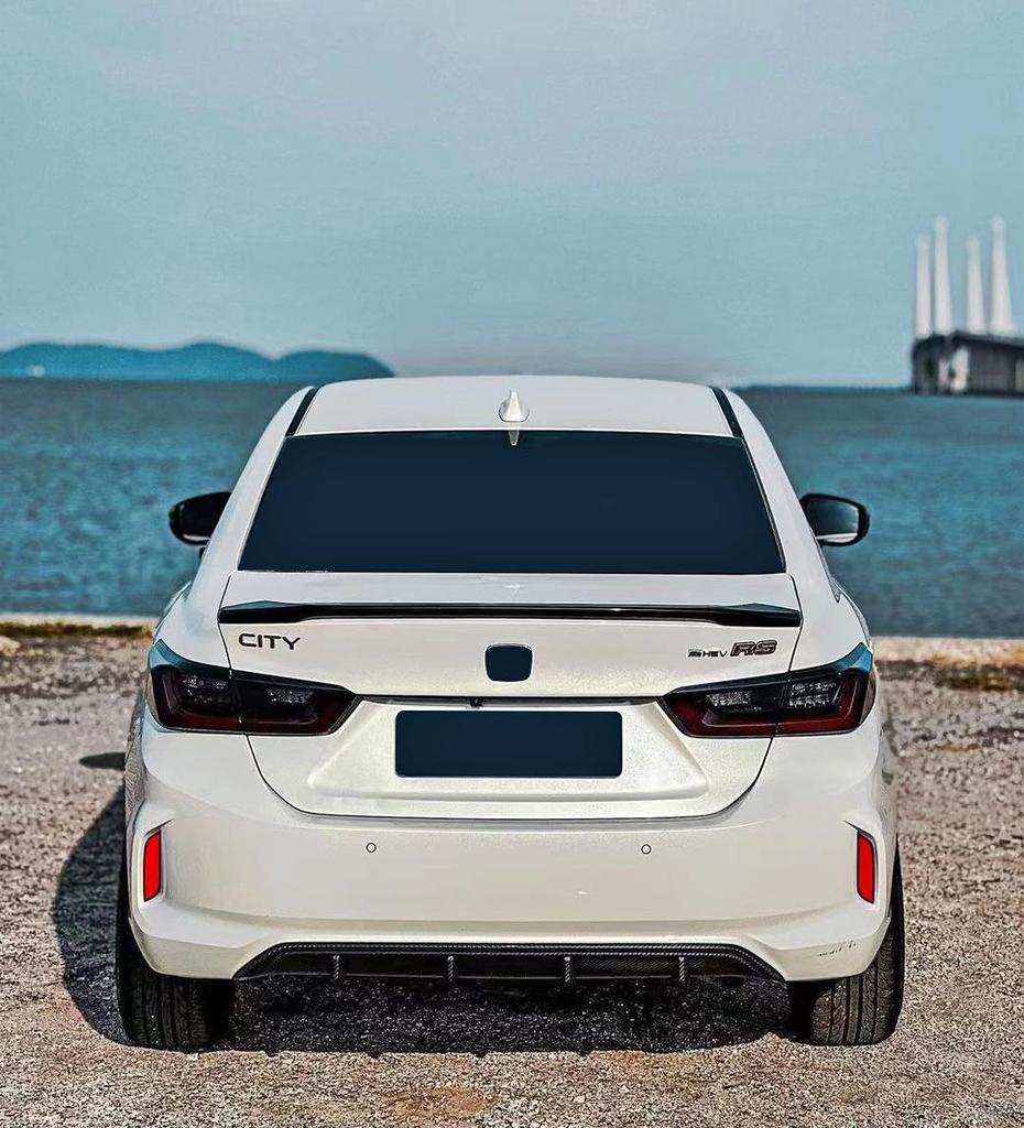 2020 Honda City RS Sedan Accessories: Rear Spoiler, Roof Spoiler, Diffuser, Side Skirts.