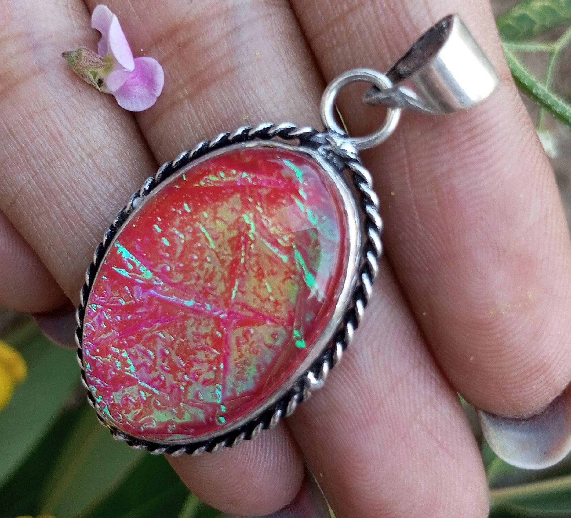 

Dichoric Glass Gemstone 925 Sterling Silver Plated 1PC Pendent Chris-r152