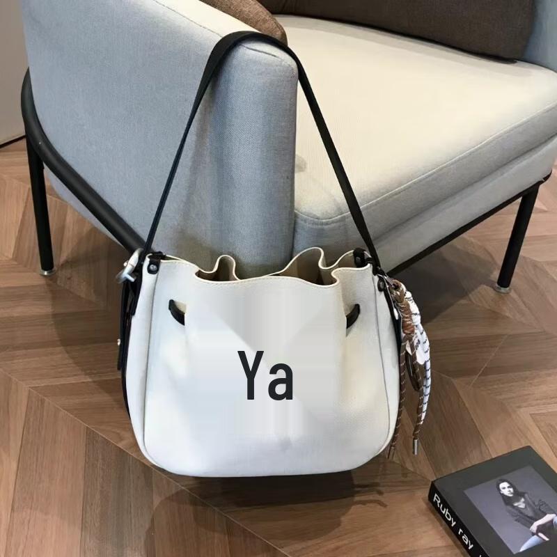 Miqia Mei Color-Block Kelly Tote Bag