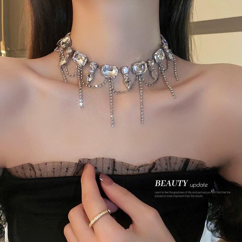 Exaggerated diamond-set fringed necklace temperament collarbone chain ins elegant and cold style necklace women