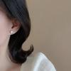In-Stock Korean Cat's Eye Stud Earrings for Women, Light Luxury, High-End Feel, Sleep-Friendly Piercing Earrings