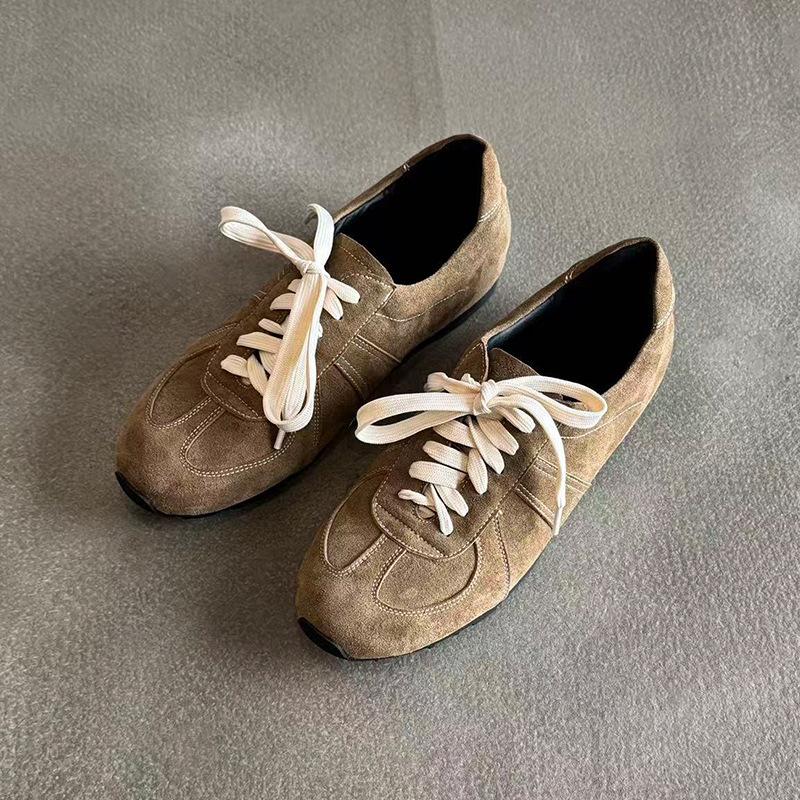 Sheepskin Version~ 2025 New Retro Niche Round Head Lace-up Flat Bottom Casual Sports Fashion Low-top German Training Shoes Women