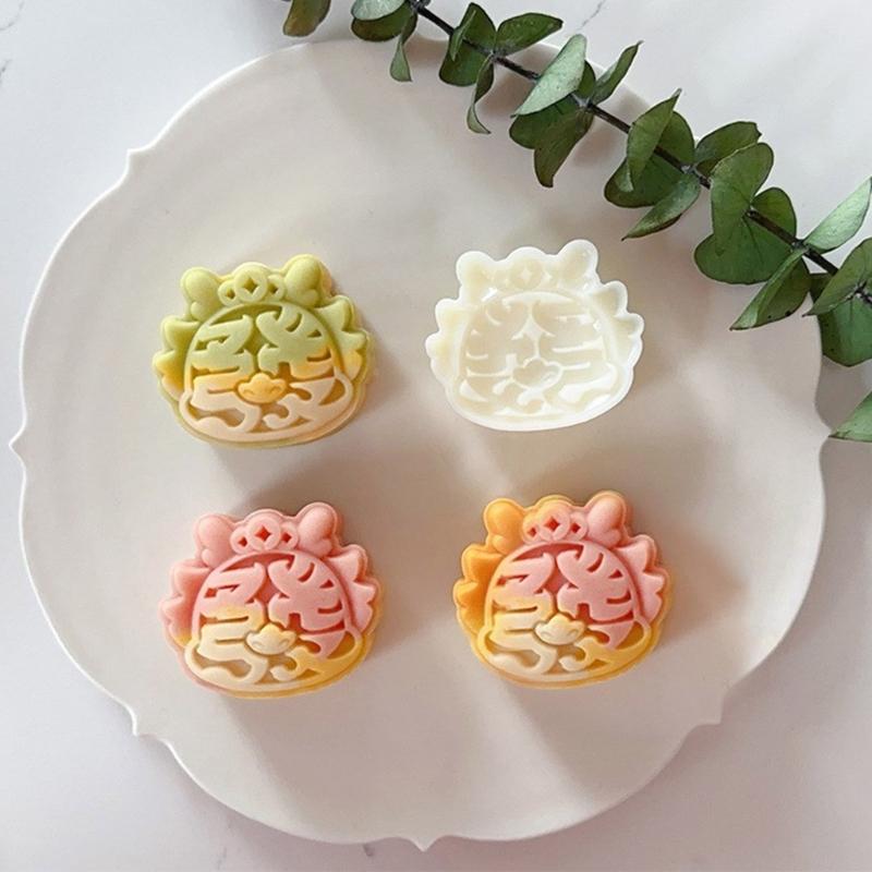 Cartoon Dragon Head Chinese Cake Stamp Traditional Chinese Cake Mold with Cute Cartoon Pattern for Festive Celebraation