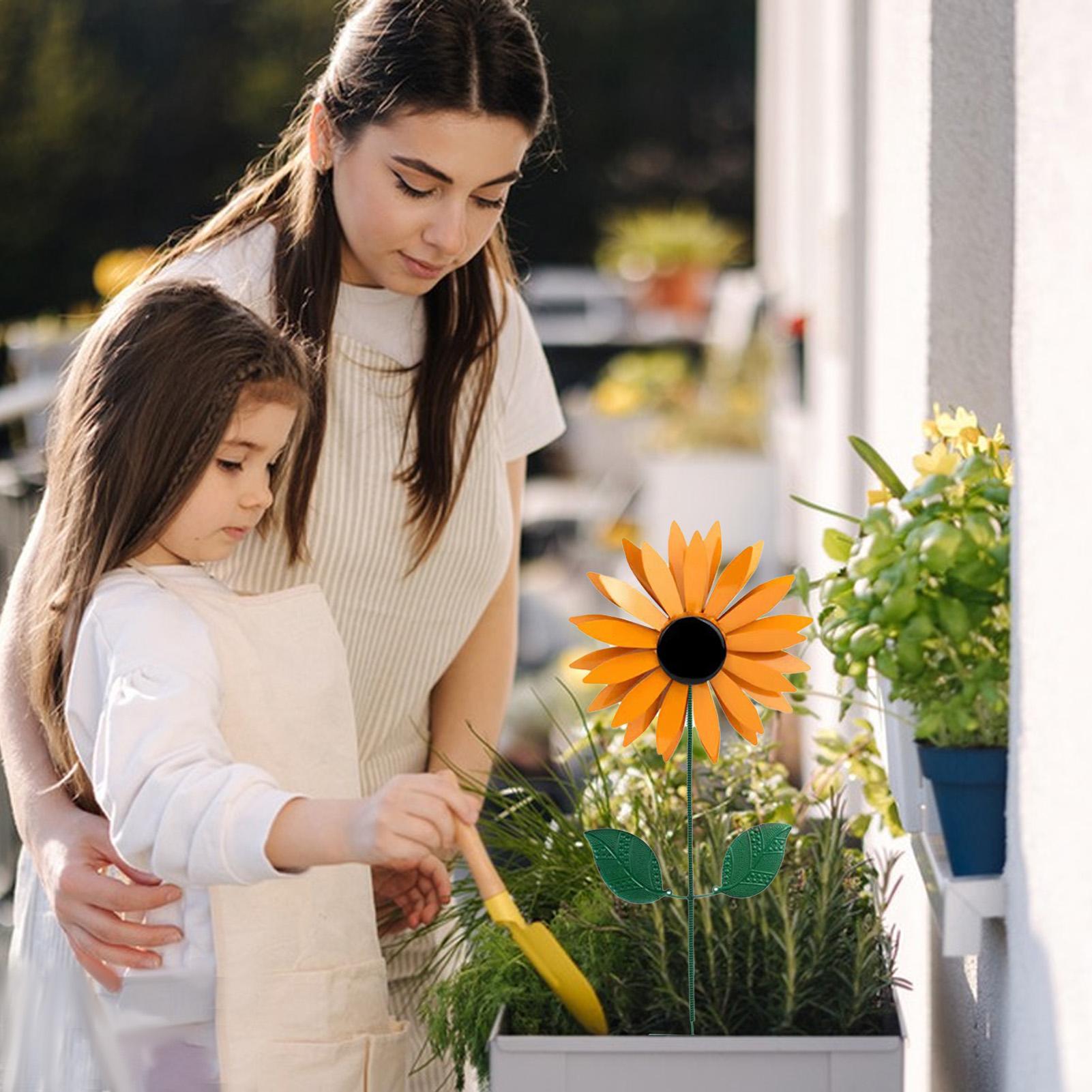 Metal Sunflower Rotating Windmill Outdoor Yard Spinner Sunflower Garden Decoration Plug-in Iron Art Windmill Crafts China Mainland