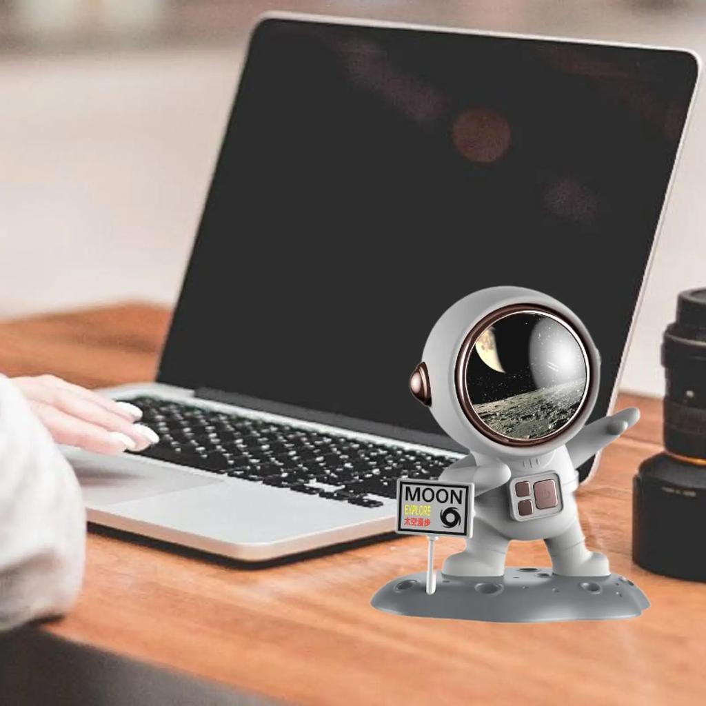 Portable Bluetooth Wireless Car Audio Astronaut Speaker Subwoofer Mini Stereo Gift
