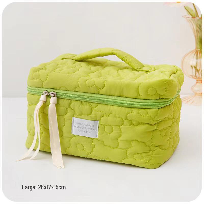 Cloud Makeup Bag: Portable Soft Travel Organizer with Large Capacity, Fluffy Design, Perfect for Makeup or Pencil Storage