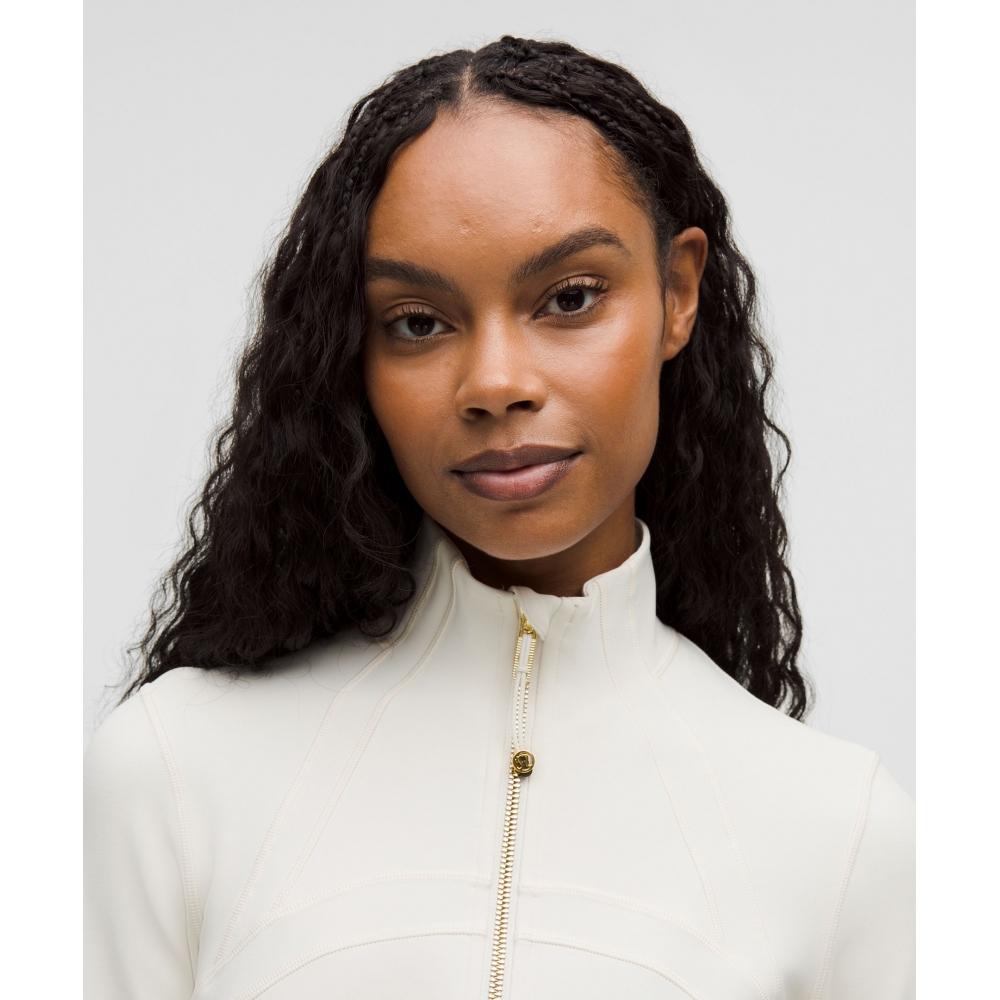 Lululemon Define Kurze Jacke Nulu Helles Elfenbein Gold
