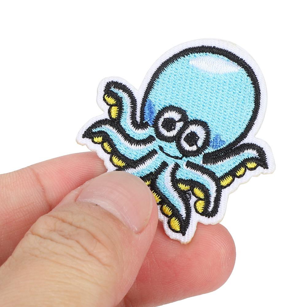 10Pcs Decorative Embroidered Design Cloth Stickers Vivid Pattern Embroidered Patches Iron On Patches For Shoes