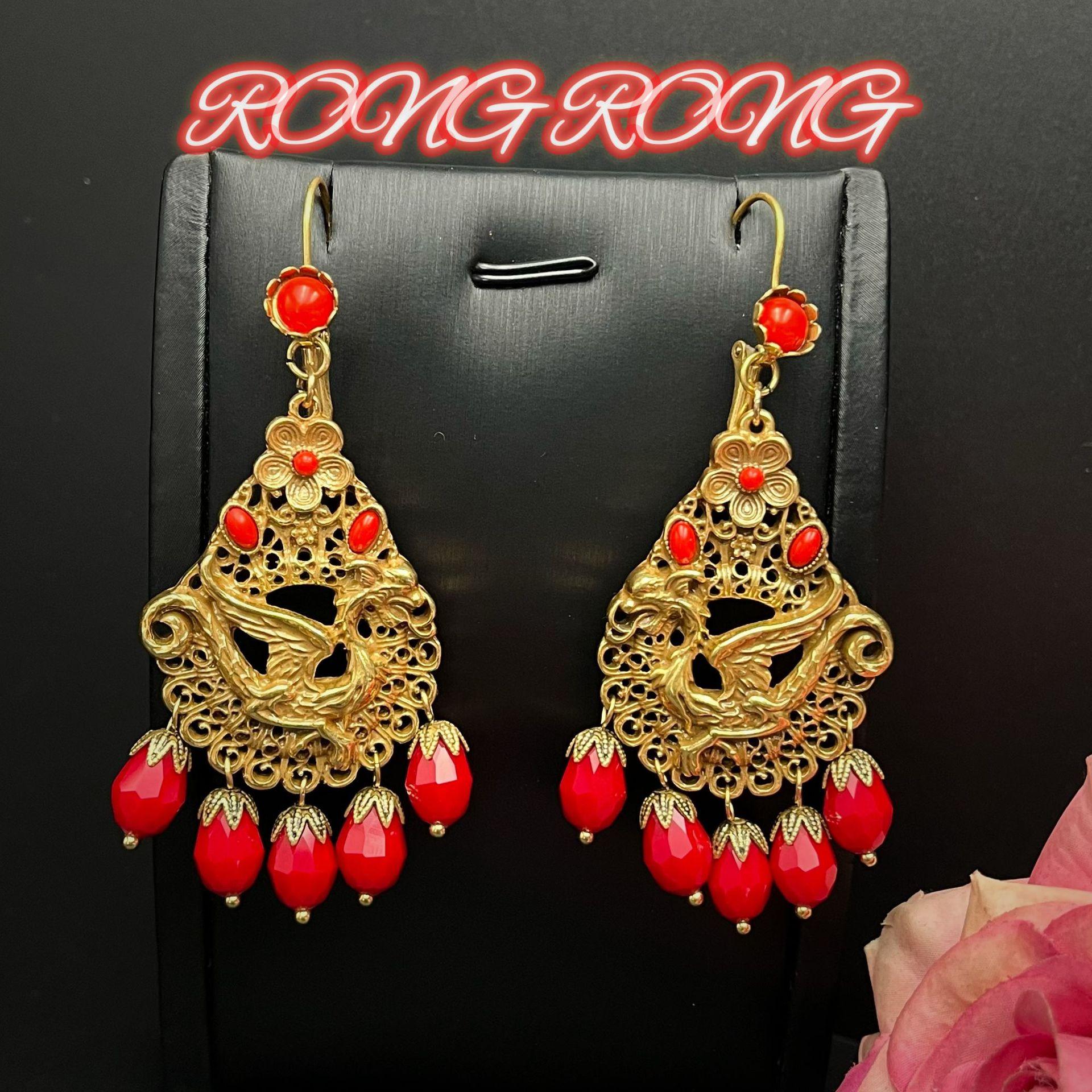 

Classical New Chinese Style Earrings With A High-end Feel Antique Heavy Industry Alloy Temperament Atmospheric Ethnic Tassel