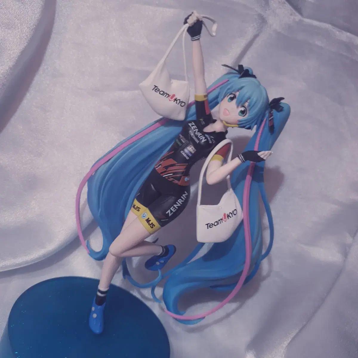 

Vocaloid Hatsune Miku 2019 Racing Miku Beautiful Girl Figure