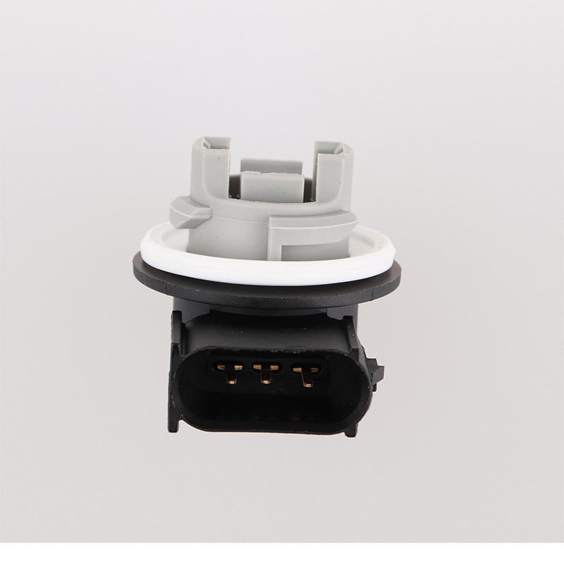 1Pcs 3157 Bulb Holder Base Socket 2U5Z13411DA For Ford F150 Econoline Headlights Tail Light 2008-2017 Accessories