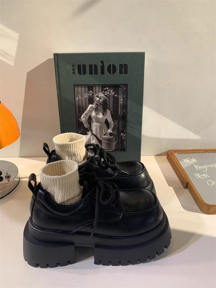 

Черные туфли на шнуровке из кожи в британском стиле, женская обувь, новинка 2025 года, одинарные туфли, туфли-лоферы на платформе в стиле колледжа 35