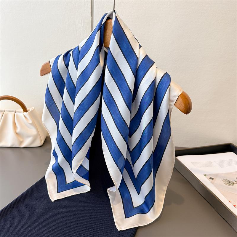 Geometrisches Muster Seiden-Quadratuch Damen Weiches Satin-Kopftuch Halstuch Hijab Damen-Kopfband Foulard Nackenbinden Taschentuch