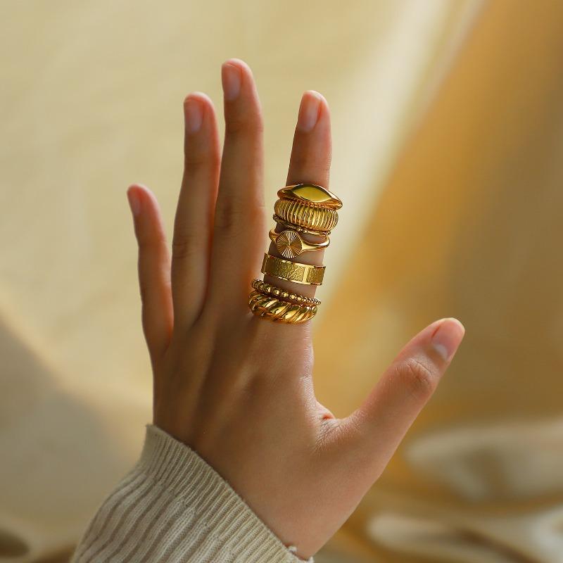 Stainless Steel Ring, Horn-shaped, High-end Titanium Jewelry, Women's Accessory