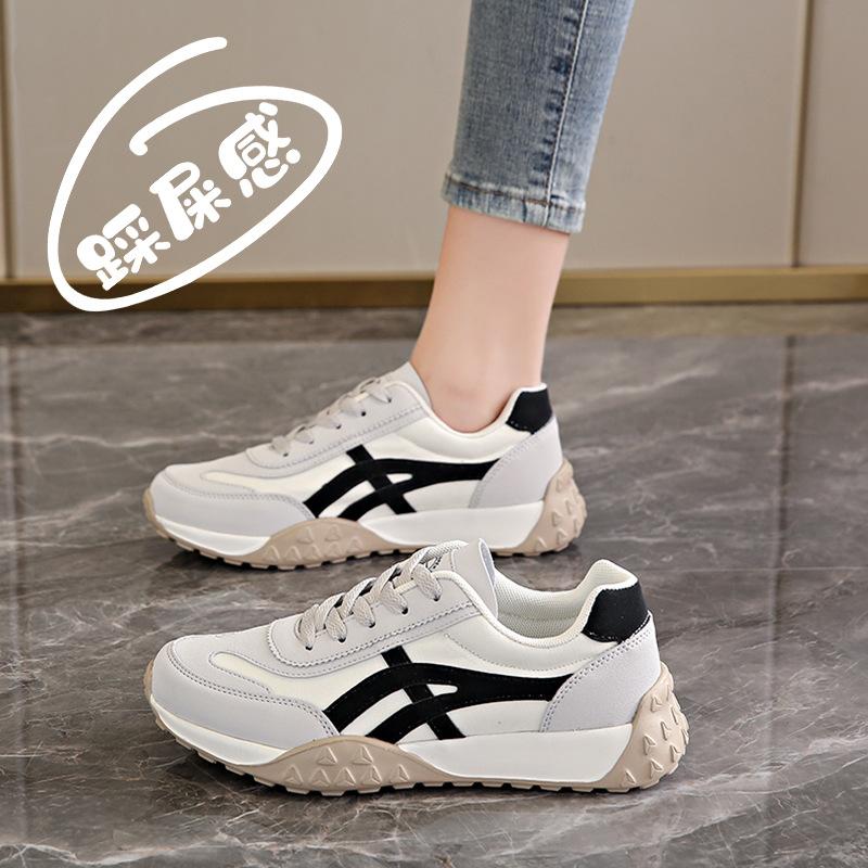 Spring Lightweight Fashion Board Shoes Women's Niche Versatile Little White Running Shoes Thick-soled Low-top Sports and Leisure Shoes