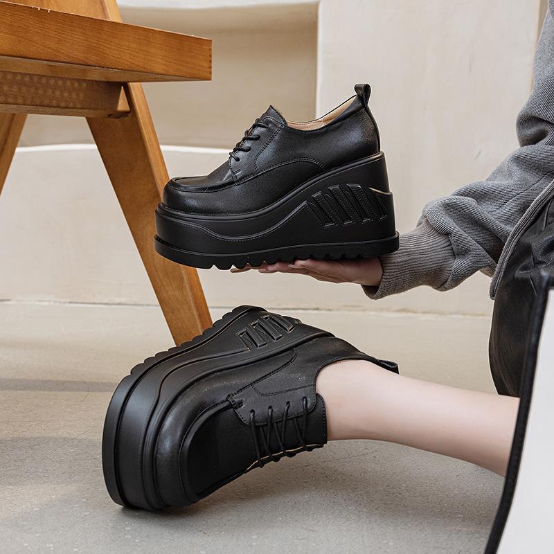 

Женские туфли на толстой подошве из маленькой кожи Женские 2025 весна, осень и зима новые туфли на очень высоком каблуке повседневные туфли на шнуровке с низким верхом одинарные туфли круглый 39 чёрный