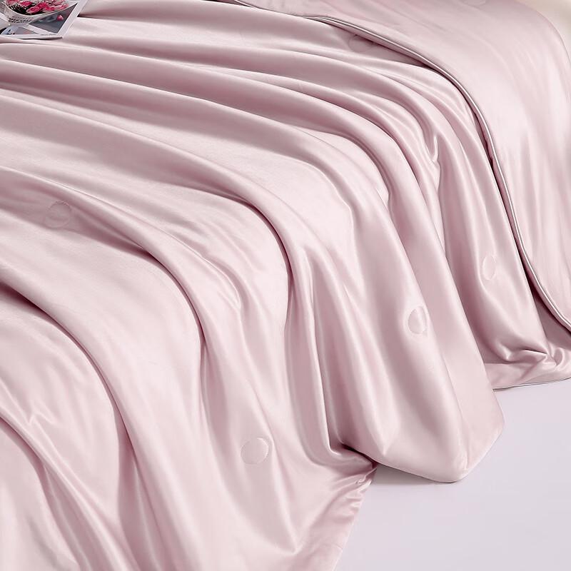 Fang Wang Cool Summer Quilt