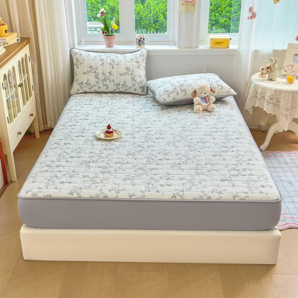 Single-piece Washed Cotton Mattress Universal in All Seasons 2026 New Padded Mattress Cover