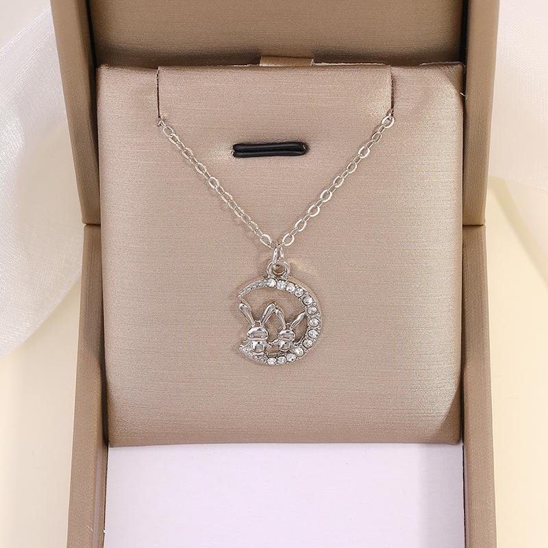 New Accessories Versatile Diamond Butterfly Pendant Ladies Alloy Rabbit Necklace Necklace
