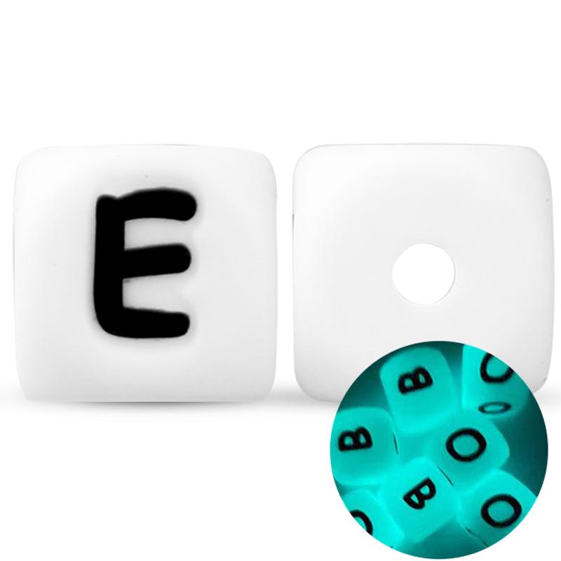 50Pcs 12mm Glow In the Dark English Alphabet Letter Beads Luminous Silicone Letters Beads for Baby Teething Chew Toy Shower Gift