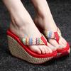 And Versatile Women's Clip Toe Slippers With Timeless Design**