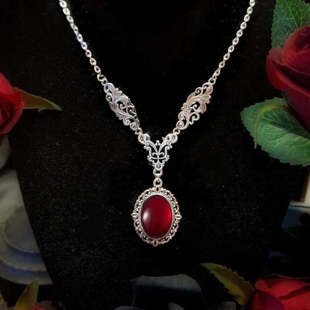 Victorian Gothic Filigree Engraving Edging Oval-shaped Gemstone Pendant Necklace for Women Halloween Party Jewelry Accessories