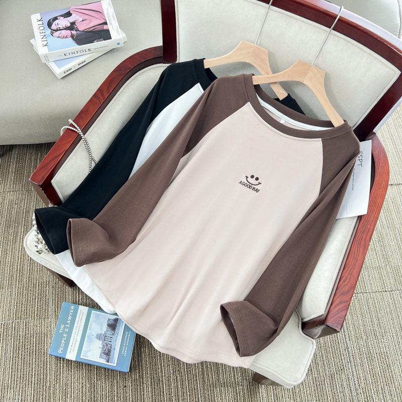

Women s Plus Size Design Raglan Plush Long Sleeve T-Shirt, Contrasting Color, Thickened Style, Fits up to 300 Jin. 3XL кофейный
