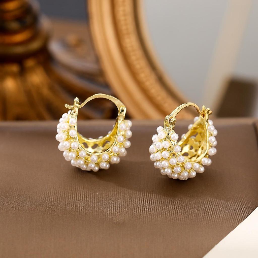 3D Small Rice Bead Basket Earrings: Fashionable and Versatile Ear Cuffs with Niche Light Luxury