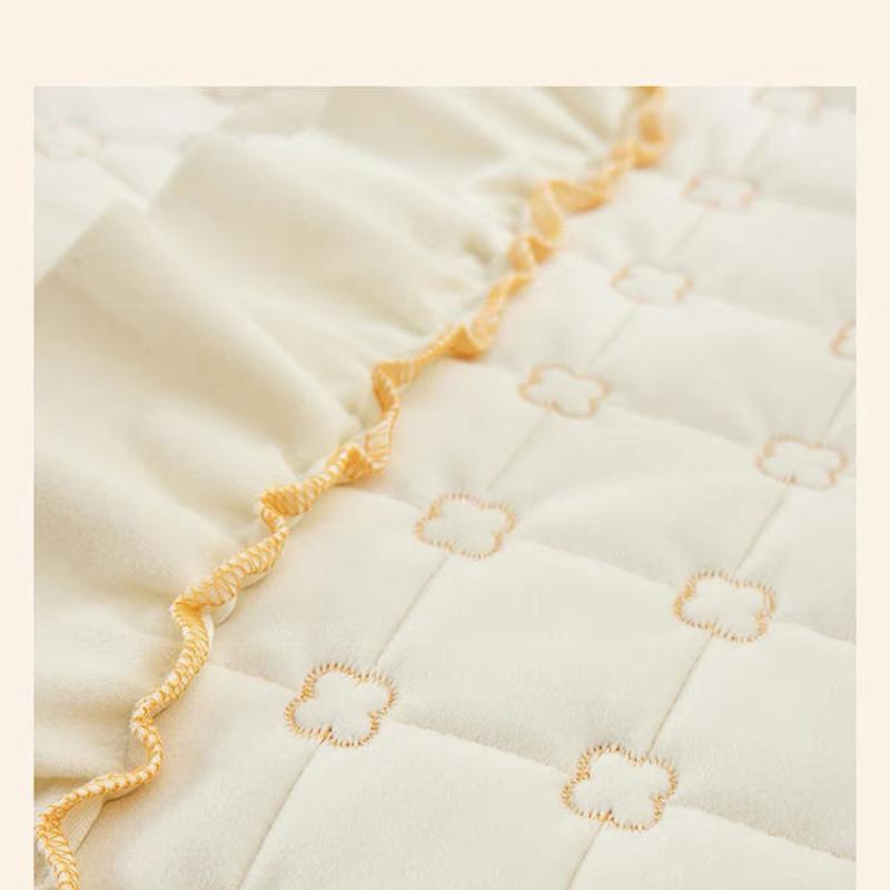 French Pleated Edge Short Plush Sofa Cushion Seasonal Universal Plush Solid Color Sofa Cover Winter Anti Slip Wear-resistant L-shaped Sofa Towel