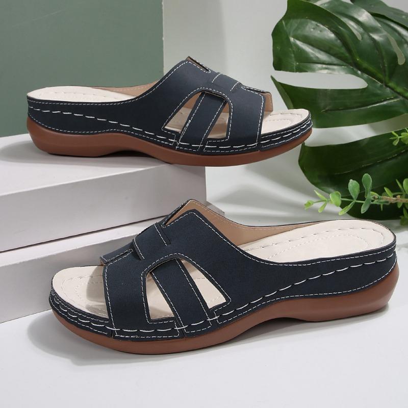 Summer new large-size platform slippers women's shoes one-size fish mouth slippers outer wear beach shoes