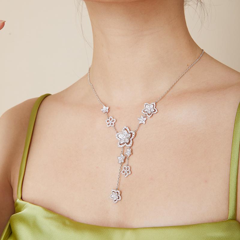 Five Small Floral Tassel Necklace Suitable for Women's Daily Versatile Accessories Gifts and Weddings