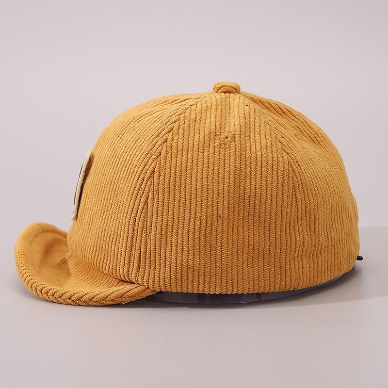Myk brem Corduroy Baby Baseball Cap Vår Høst Bokstaver Broderi Peaked Hat Uformell Utendørs Spedbarn Småbarn Solskjermhatt