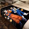 1 buc. Pătură din flanelă cu imprimeu Son Goku, Calitate înaltă, Pentru toate anotimpurile, Decor pentru casă, Căldură și confort, Perfectă pentru cadouri de Crăciun