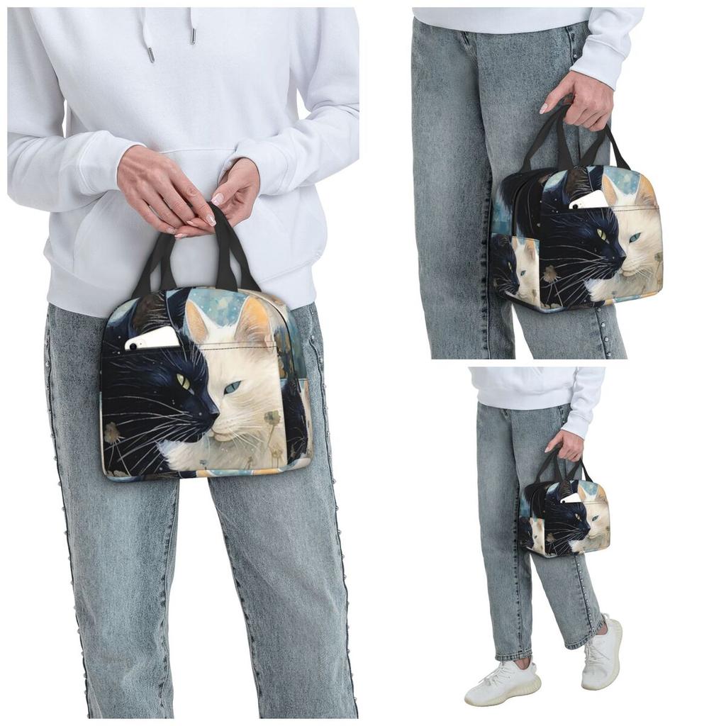 Cartoon Black White Cat Print Insulated Lunch Bag for Women Office Cooler Thermal Food Box Tote Portable Lunch Boxes Container