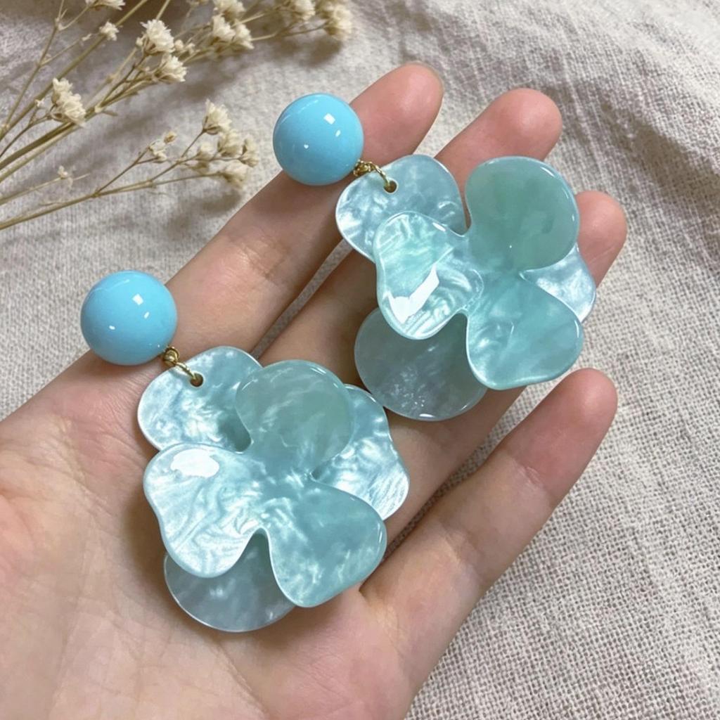 Vintage Blaue Glas-Schleifenohrringe - Retro Design Schmuckstück
