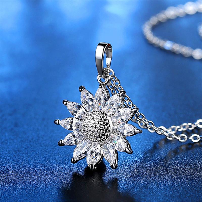

Ladies Korean high-end rose gold silver sunflower zircon necklace