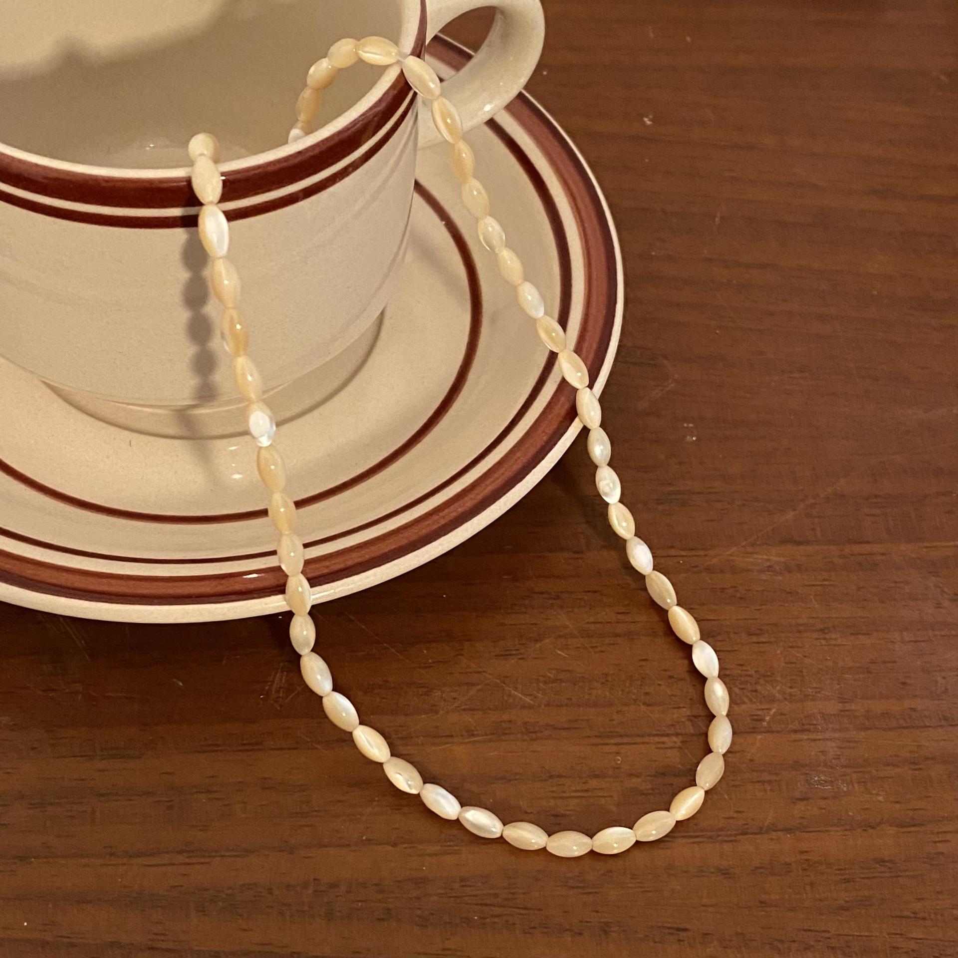 

2023 Women s Luxury Pearl & Rice Bead Choker Necklace – Sweet, Cool, Niche Accessory