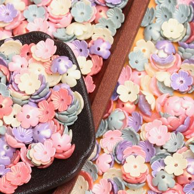 80 sztuk modne koraliki kwiatowe akrylowe pięciopłatkowe koraliki kwiatowe 10.5mm materiały do ​​rękodzieła DIY kolczyki spinki do włosów tworzenia biżuterii
