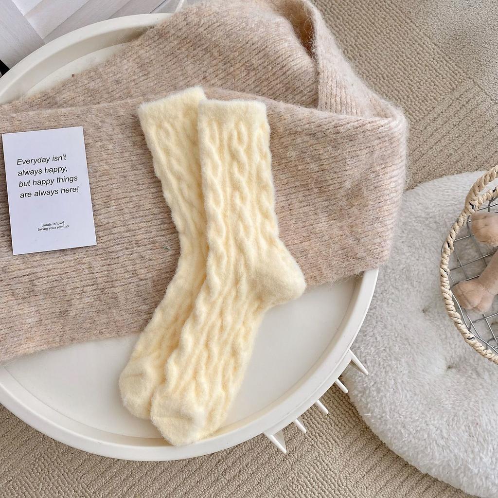 Female Autumn and Winter Add Velvet and Thick Warm Twist Floor Home Sleep Tube Socks