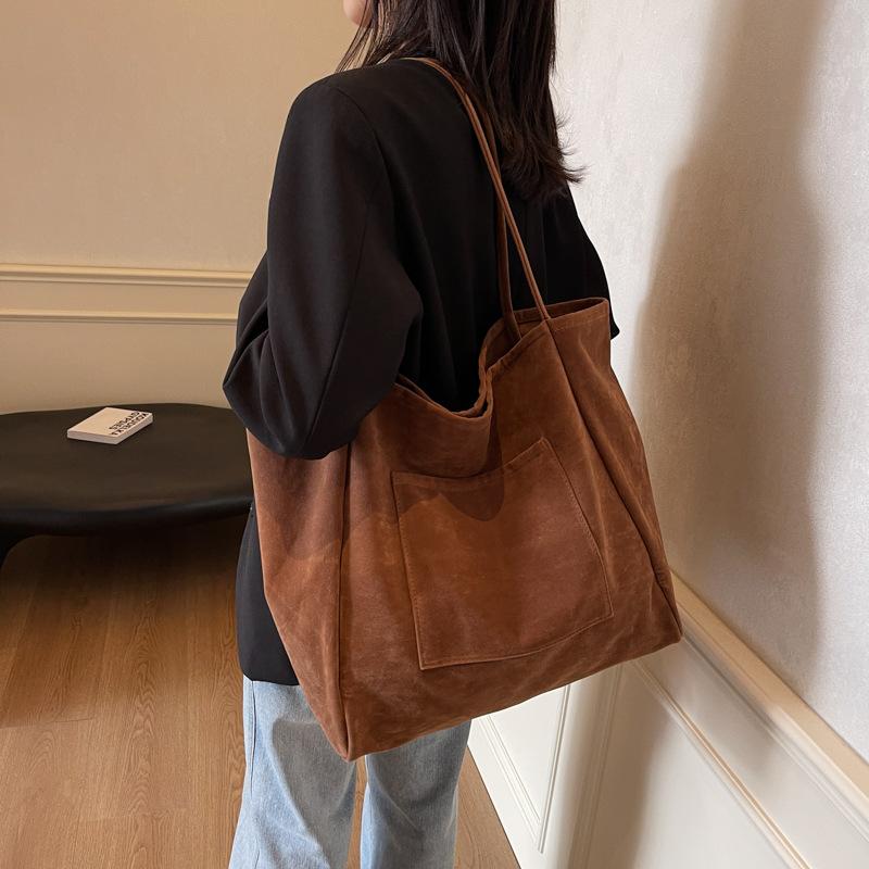 2025 New Autumn and Winter Large-capacity Tote Bag Women's Commuter Leisure Armpit Bag College Student Class Shoulder Bag