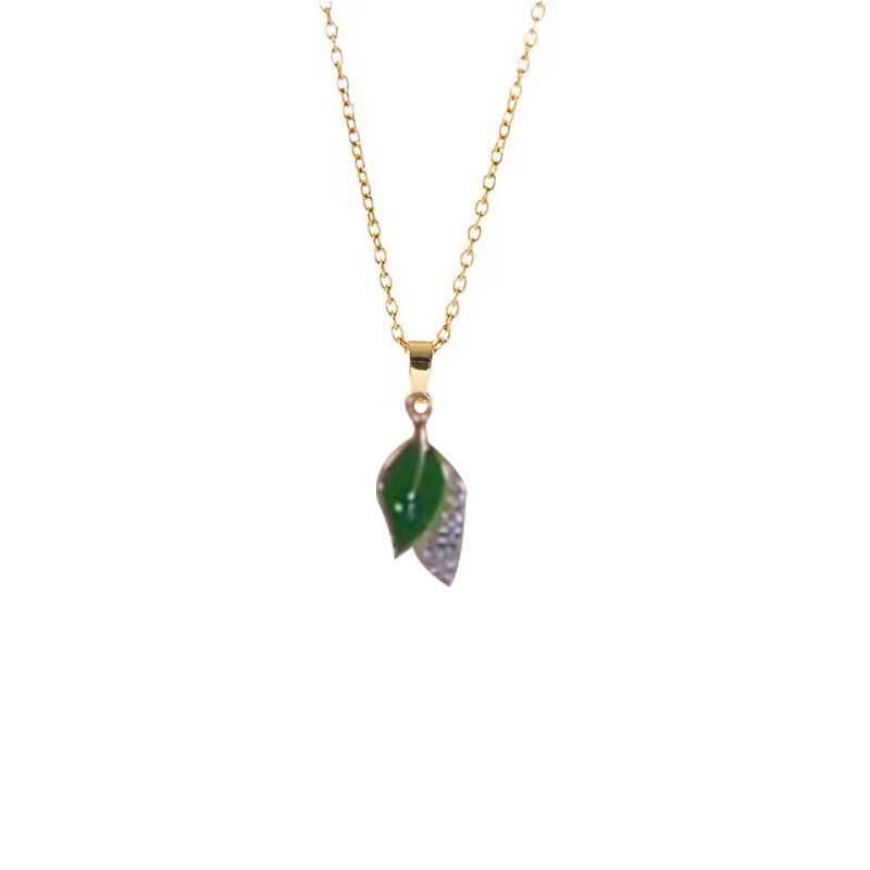 Retro Green Leaf Water Drop Pendant Necklace for Women - Colorfast Clavicle Chain Jewelry