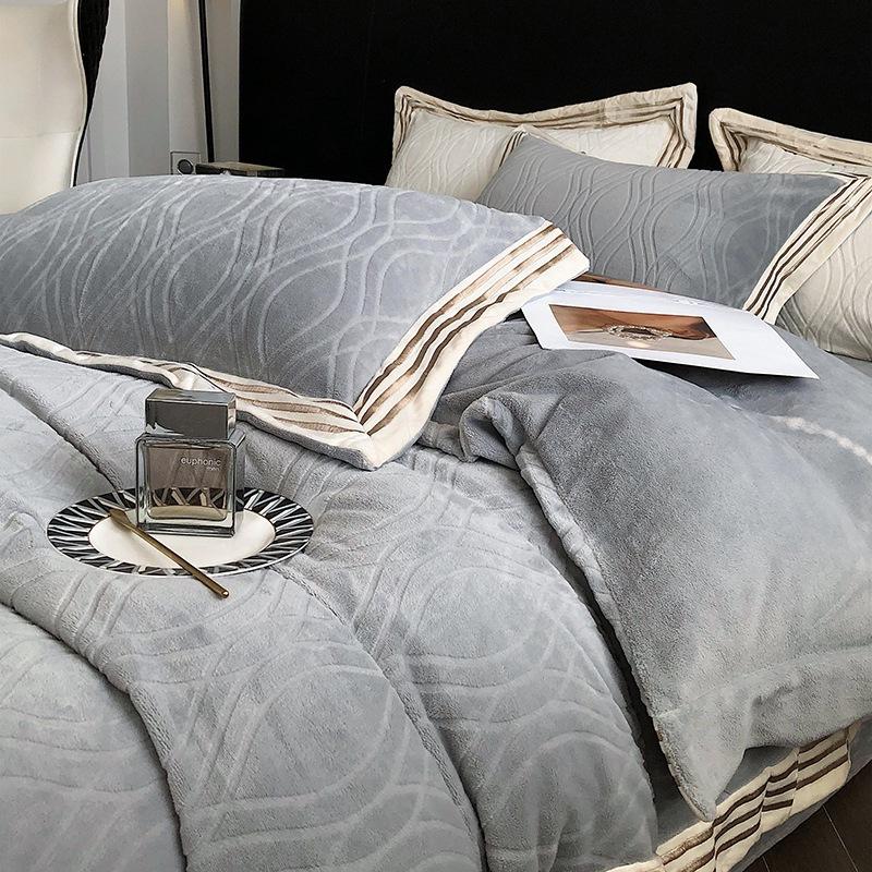 Kategoria zimowa A Mąka Mleczna Zestaw czterech sztuk Wysokiej klasy dwustronna mąka zagęszczony kołnierz Coral Mąka Kołdra Okładka