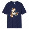 Vintage-inspirierte Calvin und Hobbes Grafik-T-Shirts Bequemes Baumwoll-Unisex-T-Shirt Klassischer Comic-Druck Herren Damen Loungewear Tops