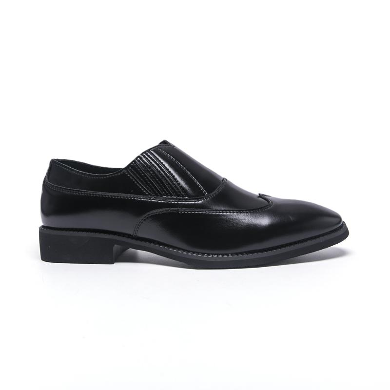 2026 New Spring Men's Comfortable Casual Leather Shoes Brand Loafer Shoes Business Dress Slip-on Kick Lazy Groom Wedding Shoes