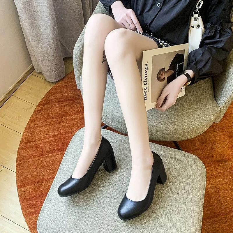 Fashion Women's Pumps Spring Autumn Round Toe Fashion Black High Quality Square Heel Party Lady Elegant Mom Slip-on Casual Basic Shoes