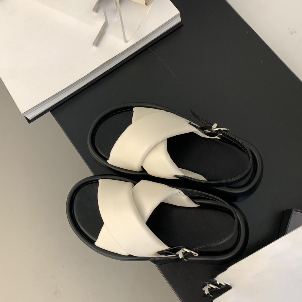 Thick Soled Cross Roman Sandals Women's 2024 Summer Fashion Versatile One Button Open Toe Casual Fashion Sponge Shoes