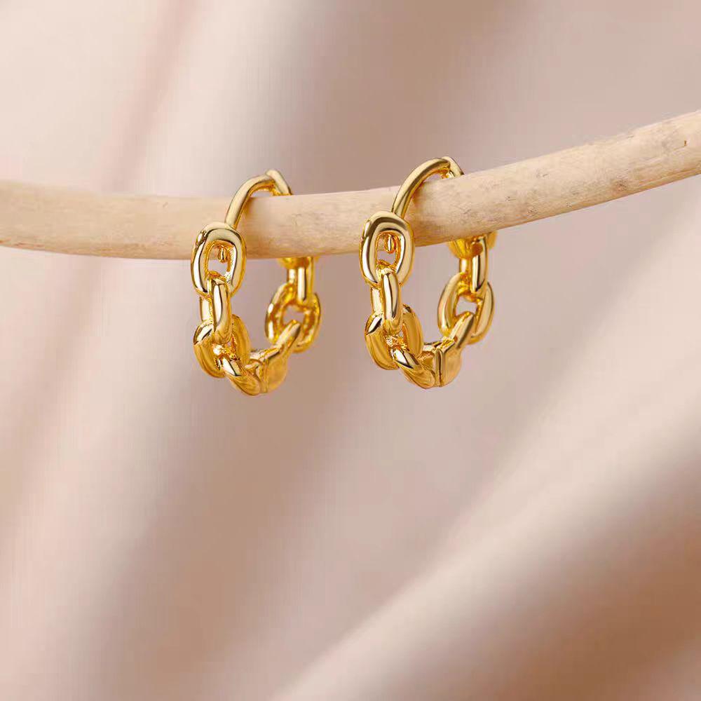 18K Gold Light Luxury European & American Minimalist Earrings for Women
