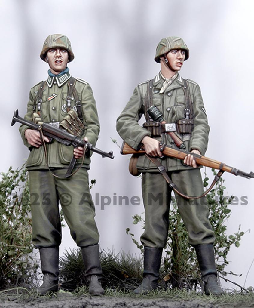 Alpine Miniatures 1/35 WWII German Panzer Grenadier Set (2 Figures) Resin Kit AM35332 (Personnel)